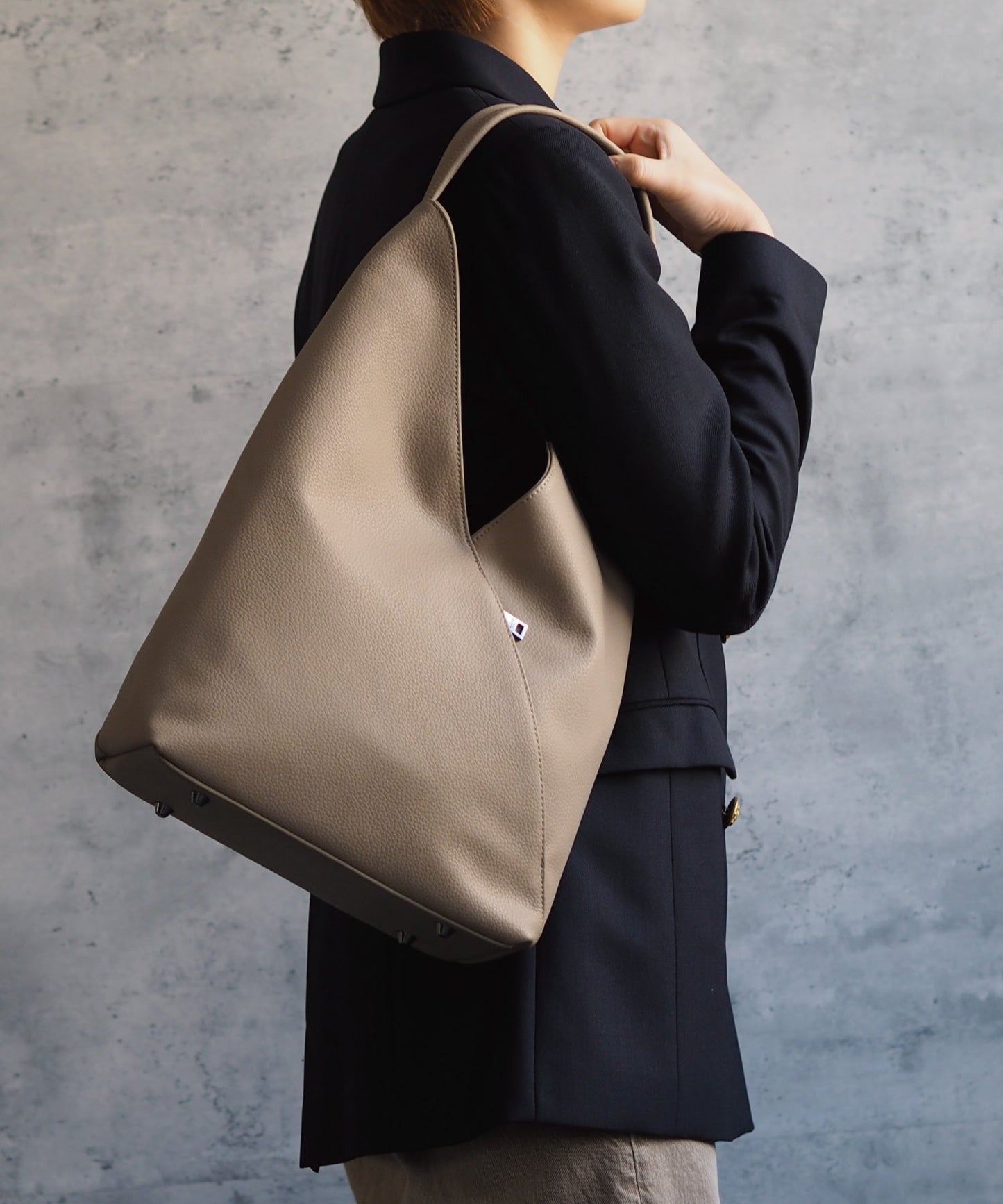 【ショップチャンネルOA商品】レザートライアングルトートバッグ 18-1190